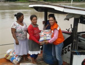 Imagem da notícia - Ajuda humanitária enviada pela Defesa Civil do Estado chega ao município de Envira.