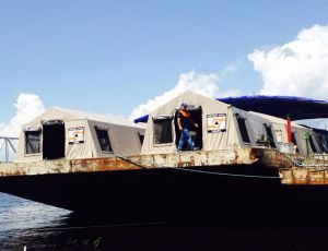 Imagem da notícia - Defesa Civil do Estado monta abrigo humanitário para atender famílias desabrigadas do Careiro da Várzea por conta da enchente
