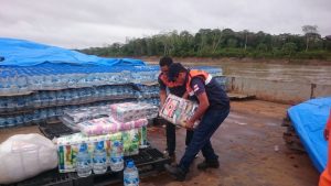 Imagem da notícia - Balsa do Governo do Estado, com 500 toneladas de ajuda humanitária aos afetados pela enchente, chega à calha do Juruá