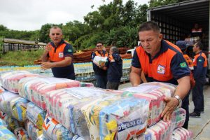 Imagem da notícia - Governo envia ajuda humanitária para municípios em emergência por estiagem no Alto Rio negro