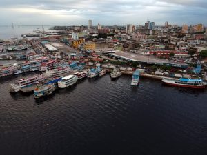 Imagem da notícia - Governo do Amazonas prorroga restrição a comércio e serviços não essenciais, e ao transporte intermunicipal e interestadual terrestre