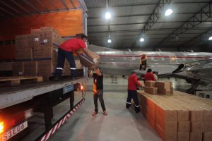 Imagem da notícia - Amazonas recebe do Hospital Albert Einstein doação de 24 mil litros de álcool em gel e cem mil máscaras
