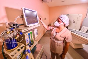 Imagem da notícia - Profissionais da rede estadual de saúde somam esforços na preparação de hospital de apoio para casos de Covid-19