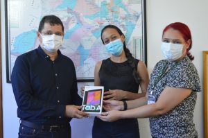 Imagem da notícia - Susam entrega tablets para Fundação Hospital Adriano Jorge e Defesa Civil