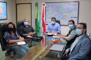 Imagem da notícia - Wilson Lima se reúne com representantes da empresa fornecedora de oxigênio ao Estado
