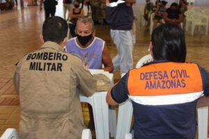 Imagem da notícia - Governo do Amazonas já entregou mais de 75 mil cartões do Auxílio Enchente a famílias atingidas pela cheia