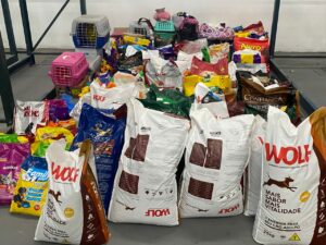 Imagem da notícia - Sema arrecada 1,4 tonelada de ração para ajudar animais resgatados no Rio Grande do Sul
