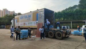 Imagem da notícia - AM pelo RS: Primeiras carretas com ajuda humanitária enviada pelo Amazonas chegam ao Rio Grande do Sul