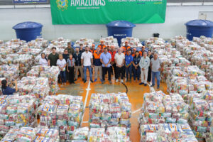 Imagem da notícia - Governador Wilson Lima entrega 150 toneladas de ajuda humanitária para municípios afetados pela estiagem no Alto Solimões